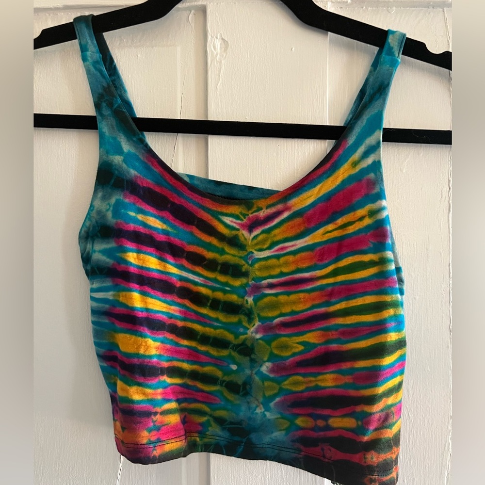 Kathmandu tie dye crop tank